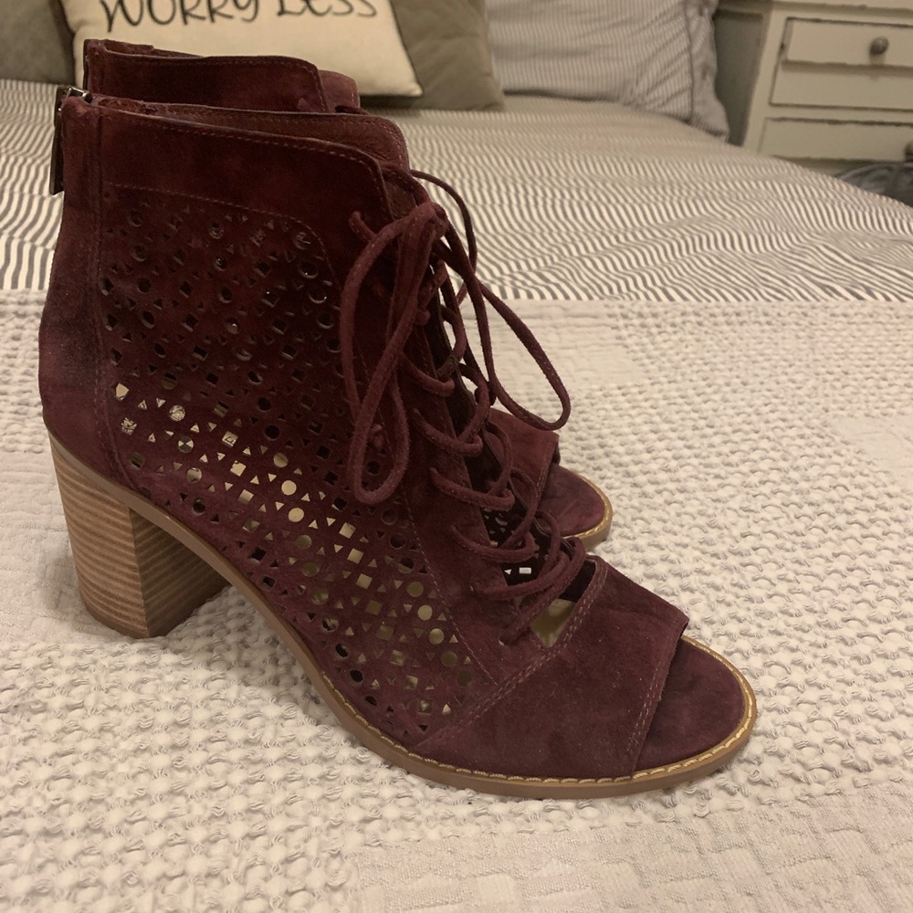 Vince Camuto Heels